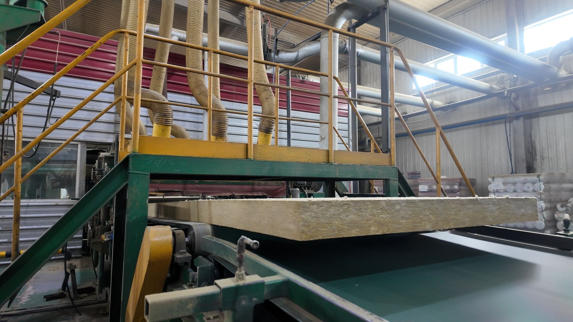 Deep Yellow Nano Insulation Board | High Visibility | Industrial Applications | Jinlisheng